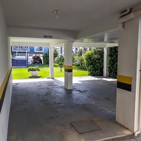 Apto A 70 Metros Da Praia, Piscina, 03 Ar Condicionados, Vaga De Garagem Florianópolis Buitenkant foto